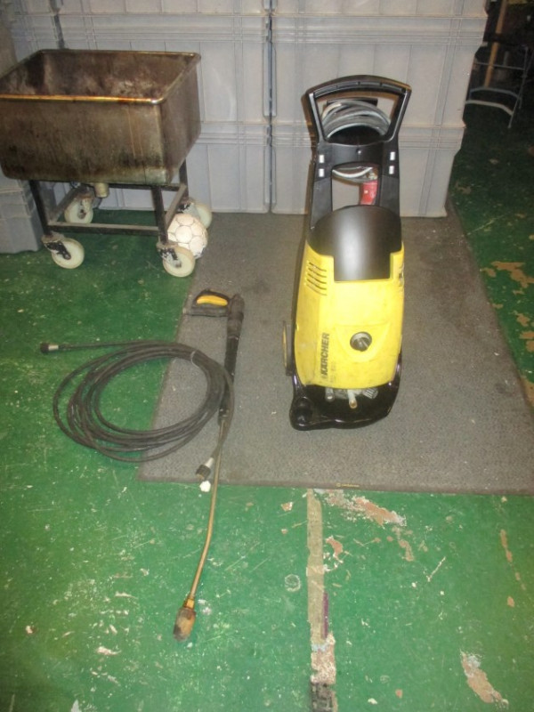 KÄRCHER HD 690 VOIMAVIRTA PAINEPESURI | Konkurssihuutokauppa