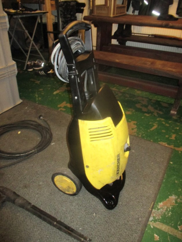 KÄRCHER HD 690 VOIMAVIRTA PAINEPESURI | Konkurssihuutokauppa