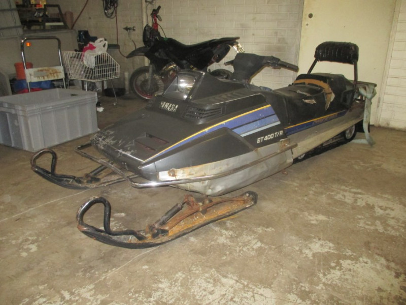 Moottorikelkka Yamaha Et 400tr Konkurssihuutokauppa Moottorikelkka Yamaha Et 400tr Konkurssihuutokauppa