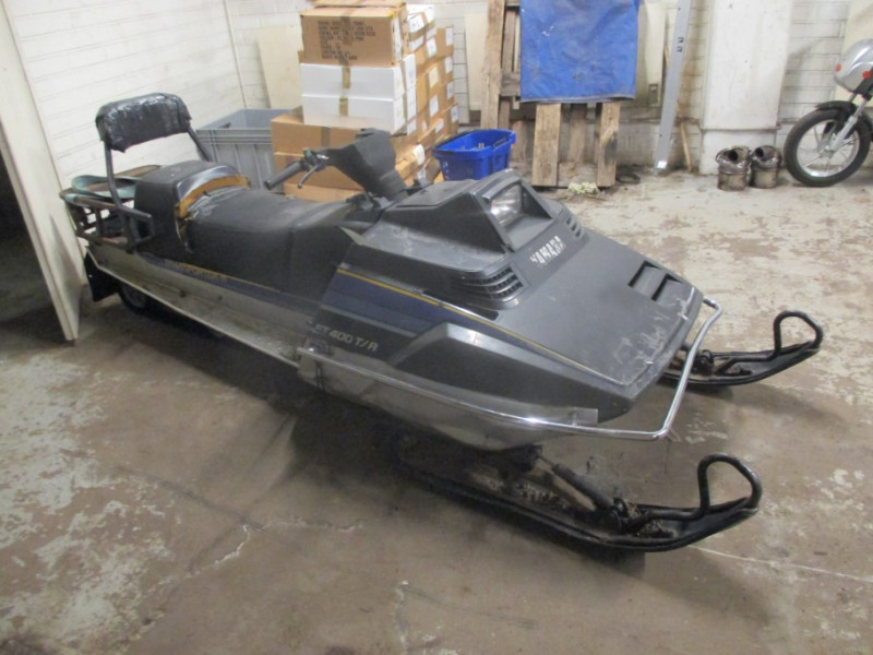 Moottorikelkka Yamaha Et 400tr Konkurssihuutokauppa Moottorikelkka Yamaha Et 400tr Konkurssihuutokauppa