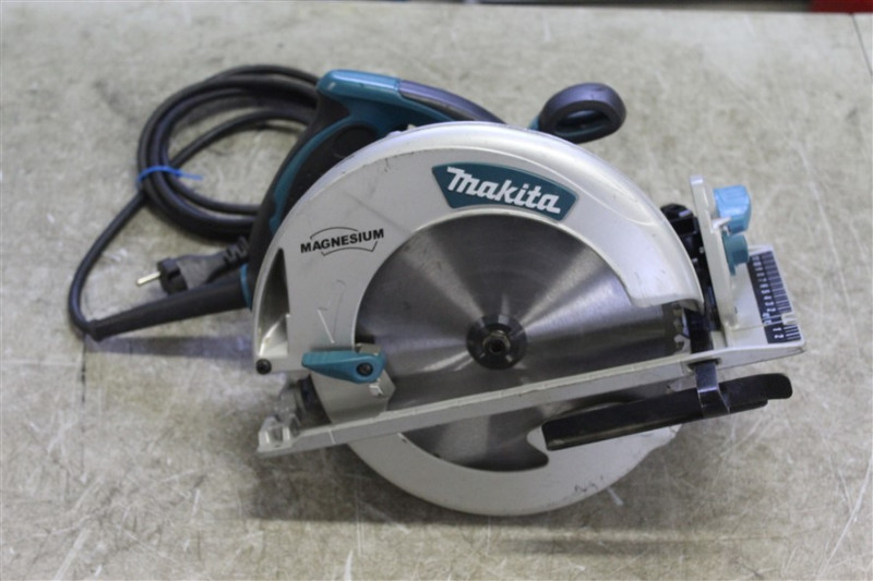 TOIMIVA ISO MAKITA 5008MG KÄSISIRKKELI myydään ei hylätä (kk ...