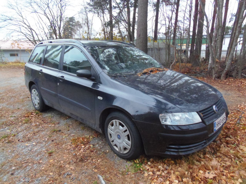 Henkiloauto Fiat Stilo Konkurssihuutokauppa