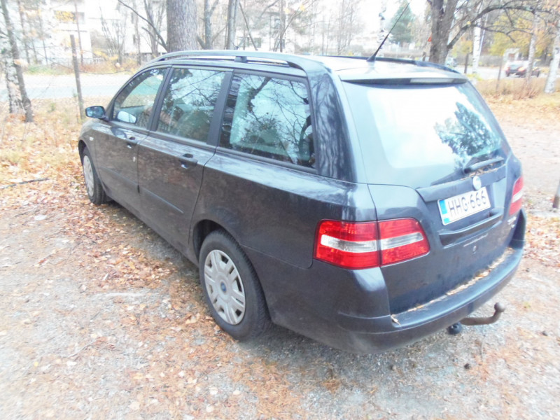 Henkiloauto Fiat Stilo Konkurssihuutokauppa