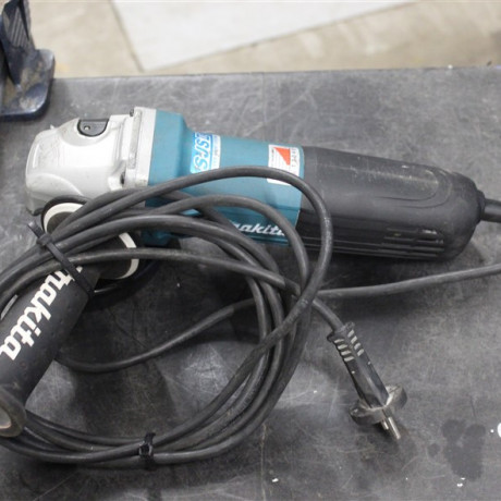 TOIMIVA SIISTI MAKITA GA5040C myydään ei hylätä (kk) | Konkurssihuutokauppa